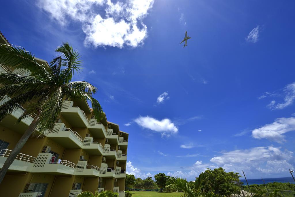 Hotel Exes Ishigaki à Ishigaki  Extérieur photo