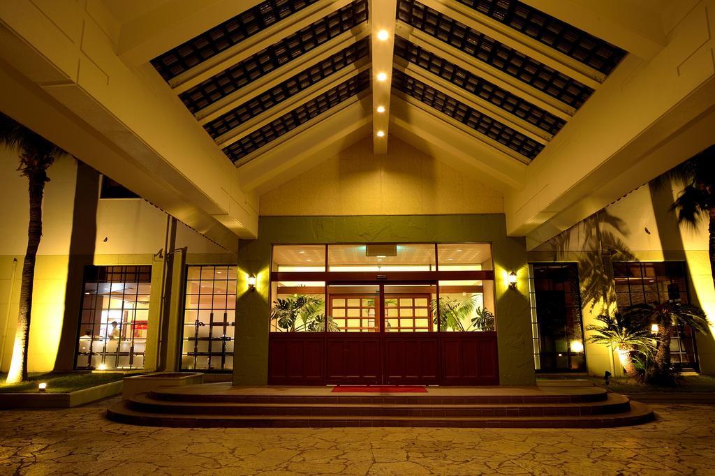 Hotel Exes Ishigaki à Ishigaki  Extérieur photo