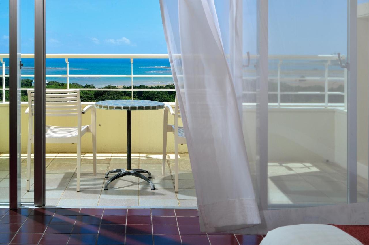 Hotel Exes Ishigaki à Ishigaki  Extérieur photo