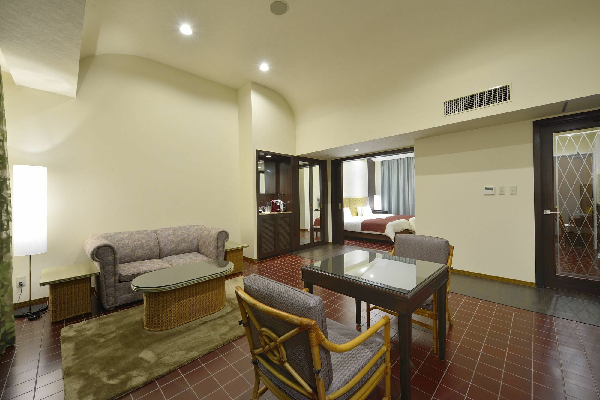 Hotel Exes Ishigaki à Ishigaki  Extérieur photo